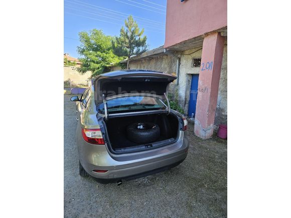 Sahibinden Renault Fluence 1.6 Expression 2010 Model İstanbul
