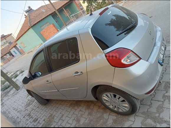 Sahibinden Renault Clio 1.2 Extreme 2011 Model