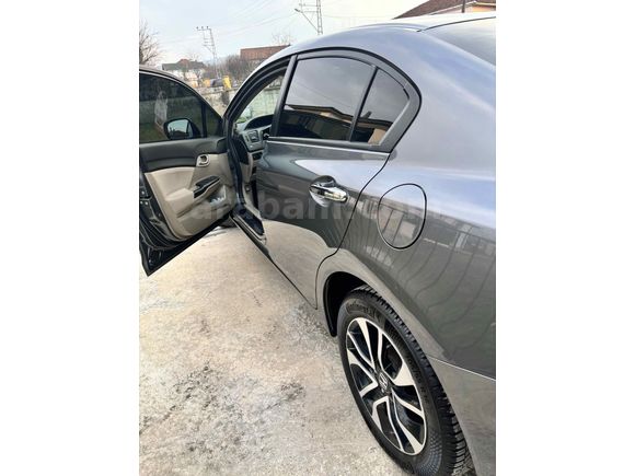 Sahibinden Honda Civic 1.6i VTEC Elegance 2015 Model 
