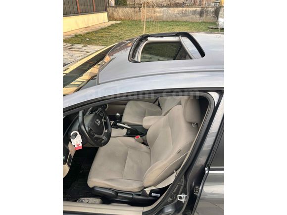 Sahibinden Honda Civic 1.6i VTEC Elegance 2015 Model 