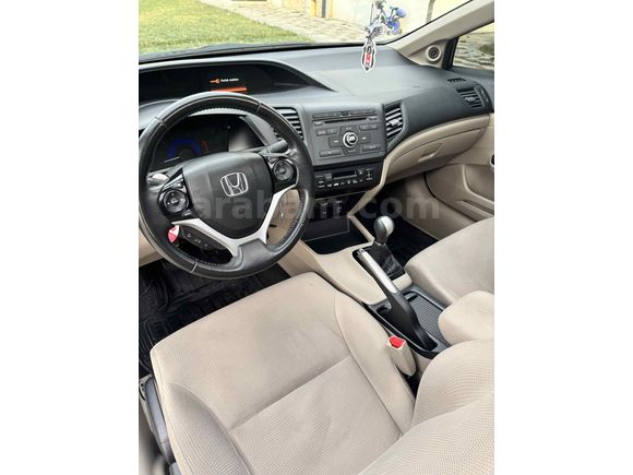 Sahibinden Honda Civic 1.6i VTEC Elegance 2015 Model 