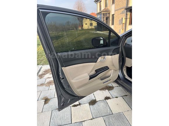 Sahibinden Honda Civic 1.6i VTEC Elegance 2015 Model 