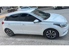 Sahibinden Hyundai i20 1.4 MPI Style 2017 Model  127.000 km Beyaz