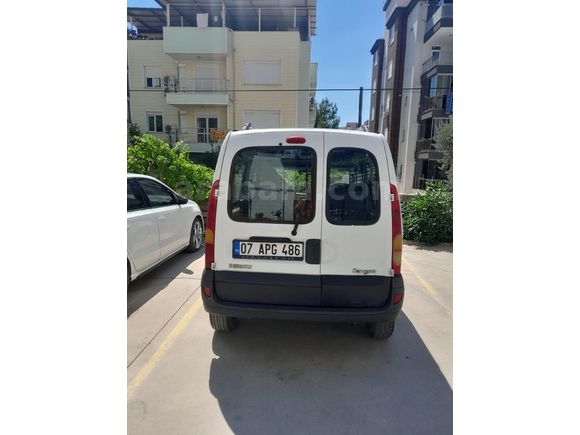 Sahibinden Renault Kangoo 1.9 D 2000 Model