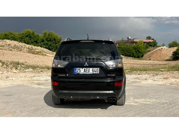 Sahibinden Mitsubishi Outlander 2.0 DI-D Instyle 2009 Model