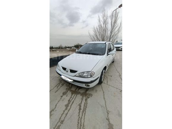 Sahibinden Renault Megane 1.6 RTE 2000 Model