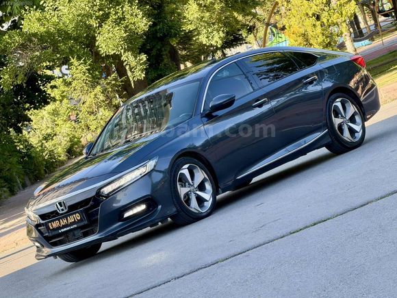 EMRAH AUTO'Dan HATASIZ EMSALSİZ TEMIZLIKTE TAM DOLU