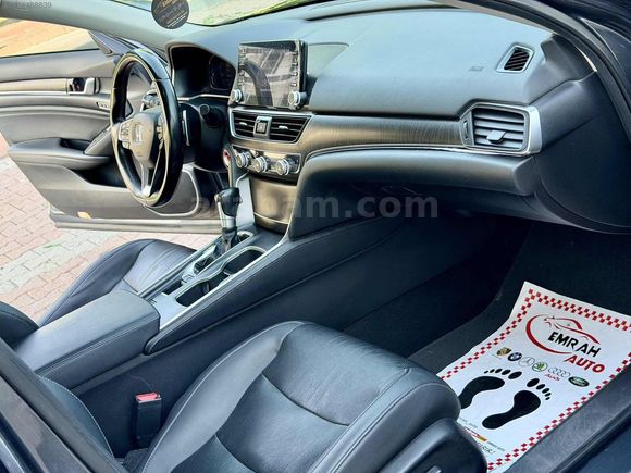 EMRAH AUTO'Dan HATASIZ EMSALSİZ TEMIZLIKTE TAM DOLU