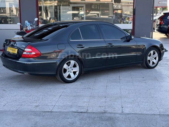 ALP ARS AUTO'Dan 2003 E220 CDİ DEĞİŞENSİZ 4 PARÇA BOYALI