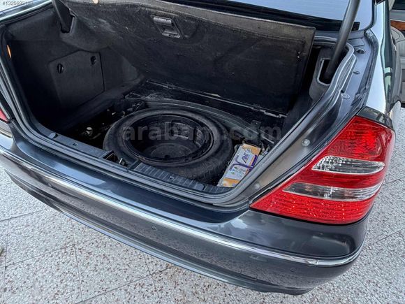 ALP ARS AUTO'Dan 2003 E220 CDİ DEĞİŞENSİZ 4 PARÇA BOYALI
