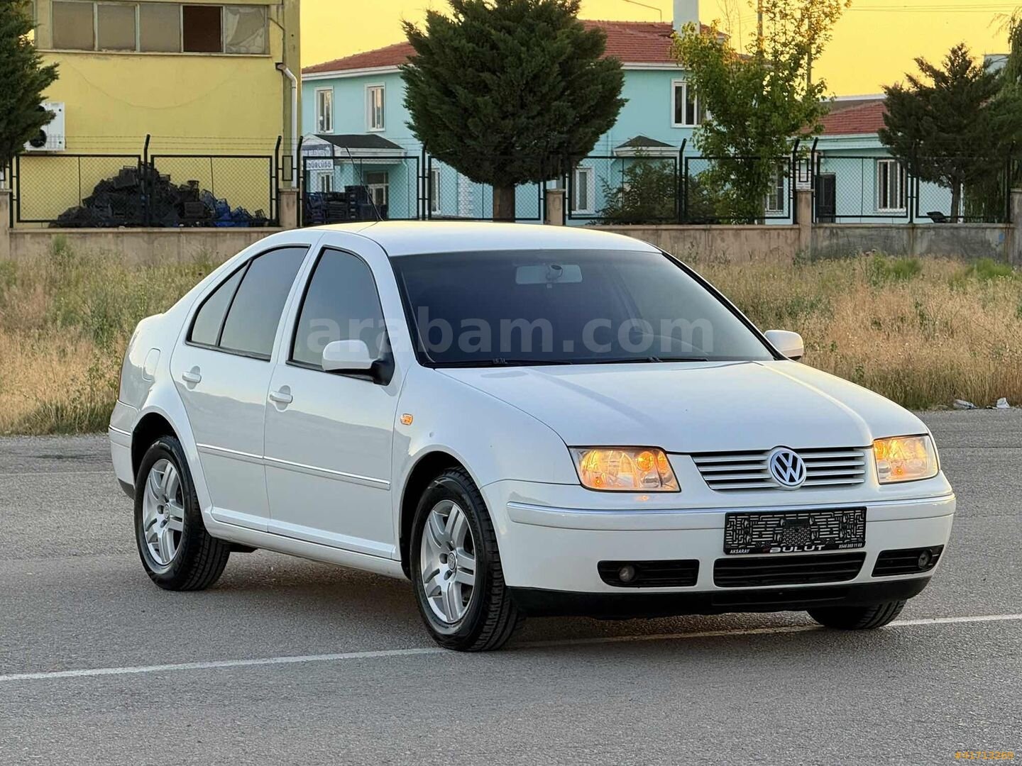Galeriden Volkswagen Bora 1.6 Pacific 2004 Model Aksaray 172.550 km Beyaz 2
