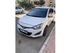 Sahibinden Hyundai i20 1.2 D-CVVT Jump 2012 Model  150.000 km Beyaz