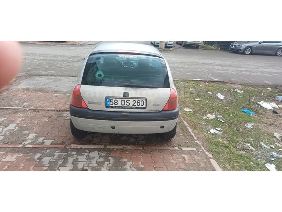 Sahibinden Renault Clio 1.4 RTA 2001 Model