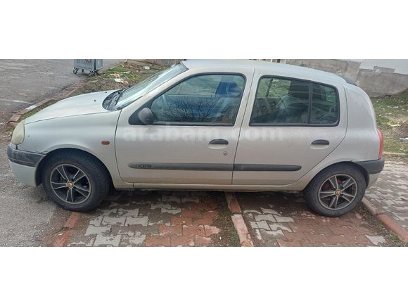Sahibinden Renault Clio 1.4 RTA 2001 Model