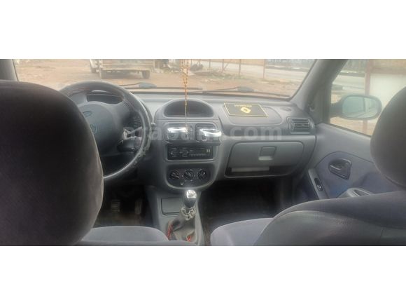 Sahibinden Renault Clio 1.4 RTA 2001 Model
