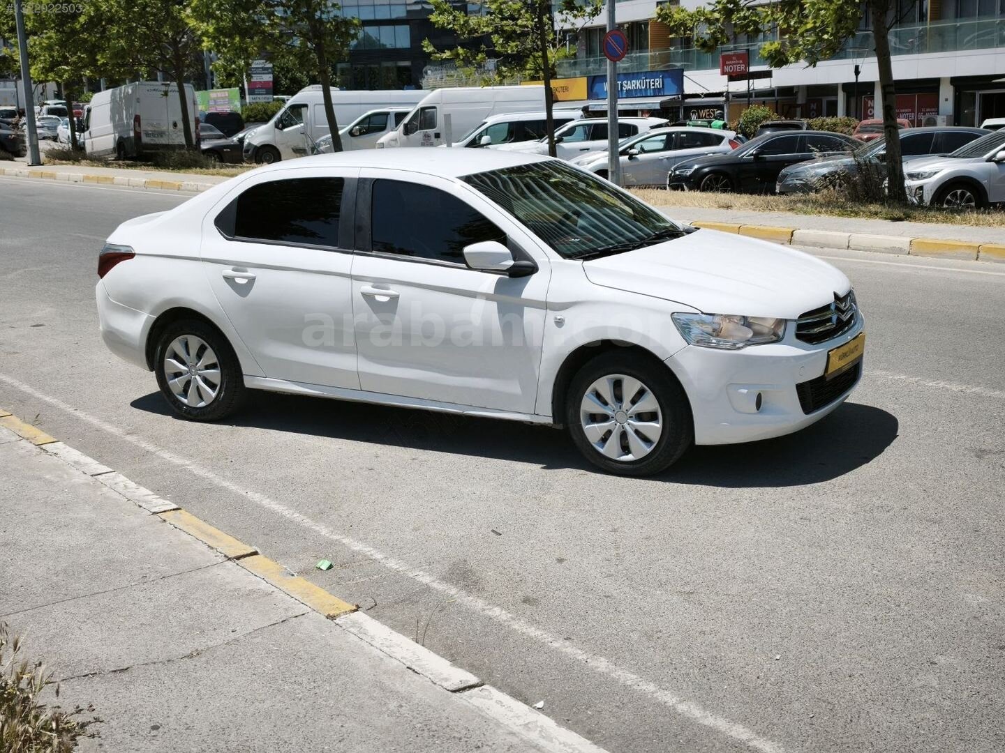 Galeriden Citroen C-Elysée 1.6 HDi Confort 2015 Model İstanbul 269.000 km Beyaz 2