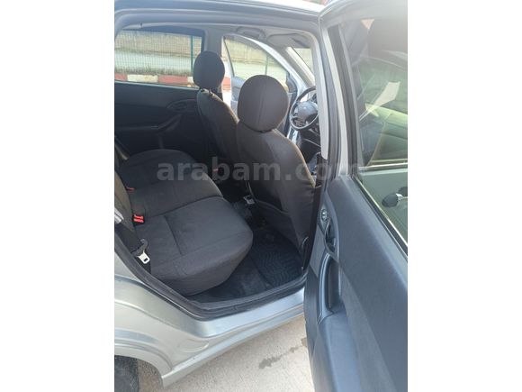 Sahibinden Temiz 2005 Model Ford Focus Collection