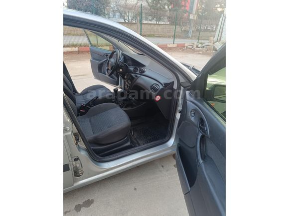 Sahibinden Temiz 2005 Model Ford Focus Collection