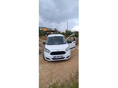 Sahibinden Ford Tourneo Courier 1.6 TDCi Black Line 2017 Model  230.000 km Beyaz