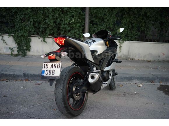 Sahibinden Yamaha YZF R25 ABS 