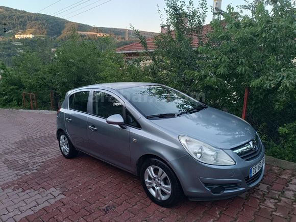 Sahibinden Opel Corsa 1.2 Twinport Essentia 2010 Model  152.000 km Gri