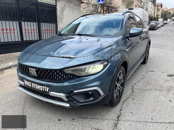 2025 model 1.4 urban traction lansman renk Egea cross 12.350 km