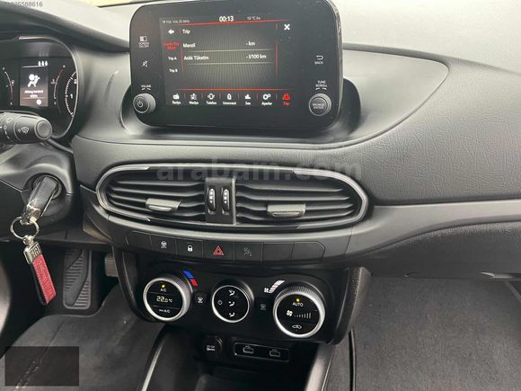 2025 model 1.4 urban traction lansman renk Egea cross 12.350 km