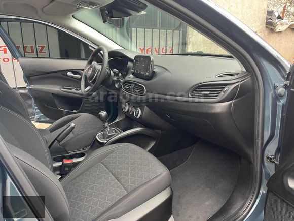 2025 model 1.4 urban traction lansman renk Egea cross 12.350 km