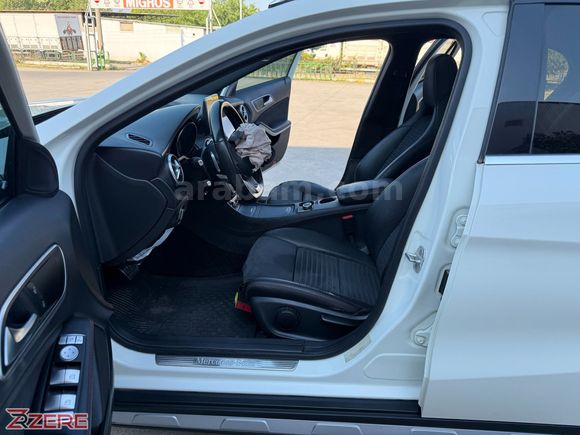 2016 MERCEDES GLA 180d AMG - ÖNCESİ BOYASIZ - 152.000 KM