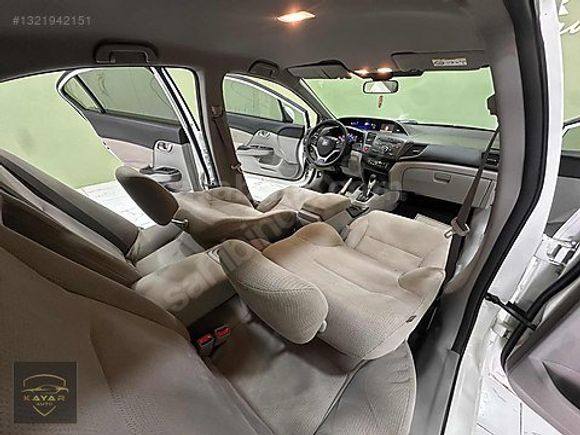 KAYAR AUTO`dan 2016 MODEL HATASIZ BİR PARÇA BOYALI HONDA CİVİC