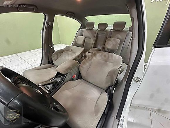 KAYAR AUTO`dan 2016 MODEL HATASIZ BİR PARÇA BOYALI HONDA CİVİC