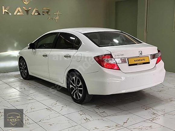 KAYAR AUTO`dan 2016 MODEL HATASIZ BİR PARÇA BOYALI HONDA CİVİC