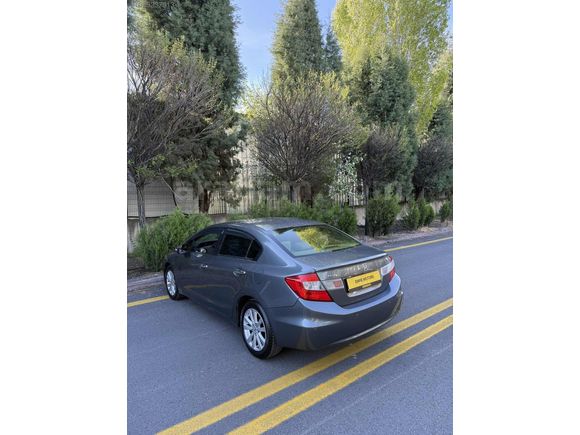 HONDA CİVİC 1.6 İVTEC PREMİUM