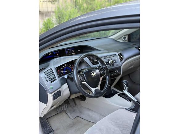 HONDA CİVİC 1.6 İVTEC PREMİUM