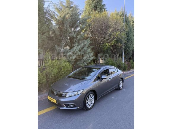 HONDA CİVİC 1.6 İVTEC PREMİUM