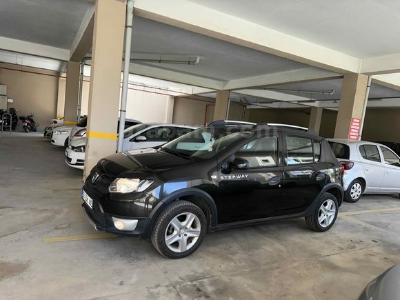Sahibinden Dacia Sandero 1.5 dCi Stepway 2015 Model  55 BINDE DÜŞÜK KM ORJINAL