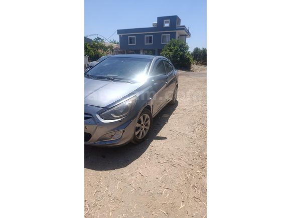 Sahibinden Hyundai Accent Blue 1.4 CVVT Mode Plus 2015 Model Mersin