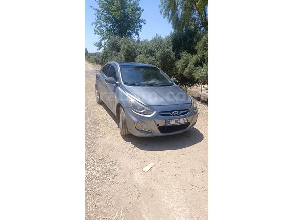 Sahibinden Hyundai Accent Blue 1.4 CVVT Mode Plus 2015 Model Mersin
