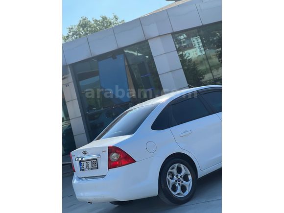 MEMURDAN BAKIMLI FORD FOCUS 1.6 TDCi Collection 2011 Model 