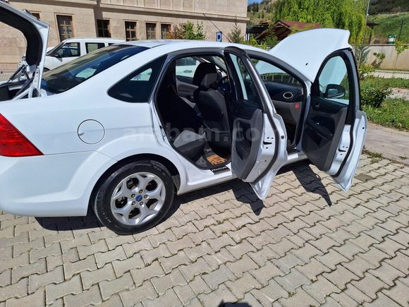 MEMURDAN BAKIMLI FORD FOCUS 1.6 TDCi Collection 2011 Model 