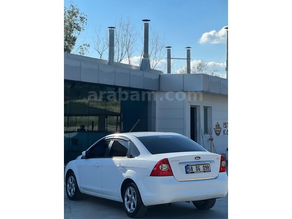 MEMURDAN BAKIMLI FORD FOCUS 1.6 TDCi Collection 2011 Model 