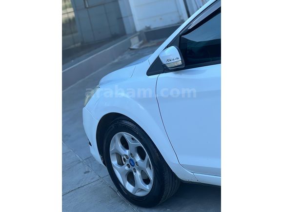 MEMURDAN BAKIMLI FORD FOCUS 1.6 TDCi Collection 2011 Model 