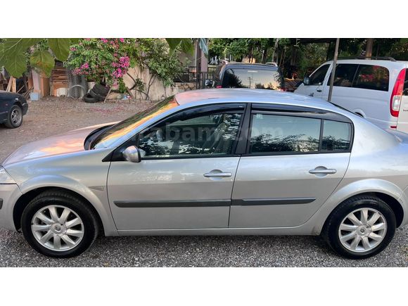 Sahibinden Renault Megane 1.5 dCi Expression 2008 Model  418.000 km Gri (Gümüş)