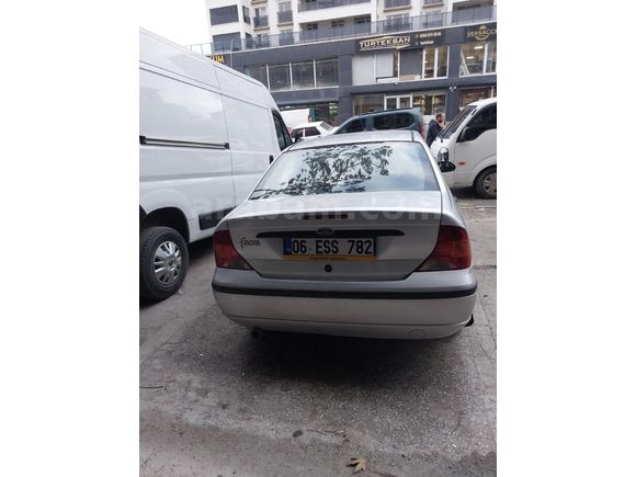 Sahibinden Ford Focus 1.6 Comfort 2004 Model