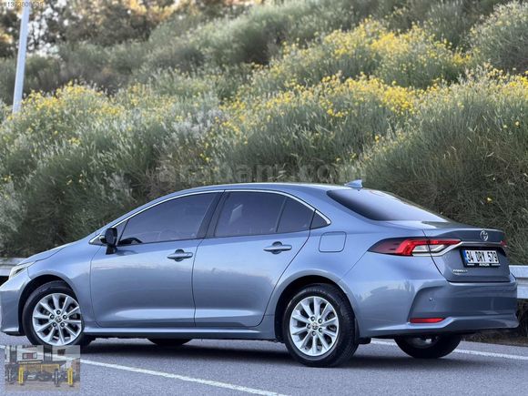 2021 COROLLA 1.5 DREAM OTOMATİK 85 BİNDE
