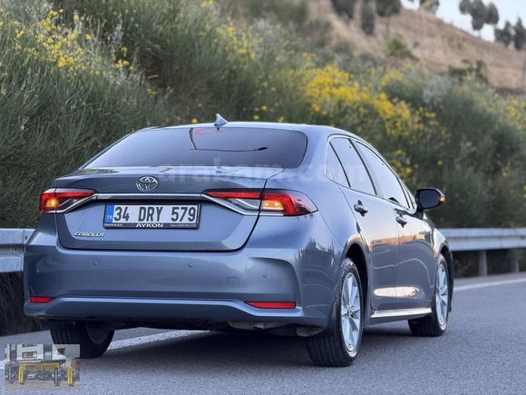 2021 COROLLA 1.5 DREAM OTOMATİK 85 BİNDE