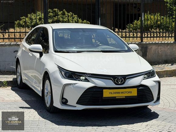 YILDIRIM MOTORS 2021 MODEL COROLLA 1.5 DREAM 69 BİN KM BAKIMLI