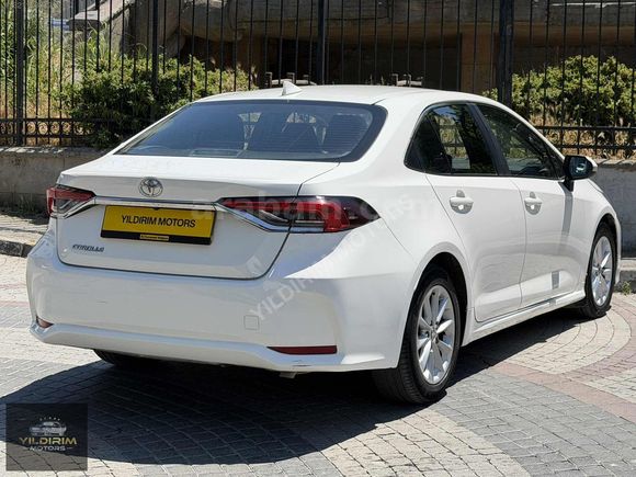 YILDIRIM MOTORS 2021 MODEL COROLLA 1.5 DREAM 69 BİN KM BAKIMLI