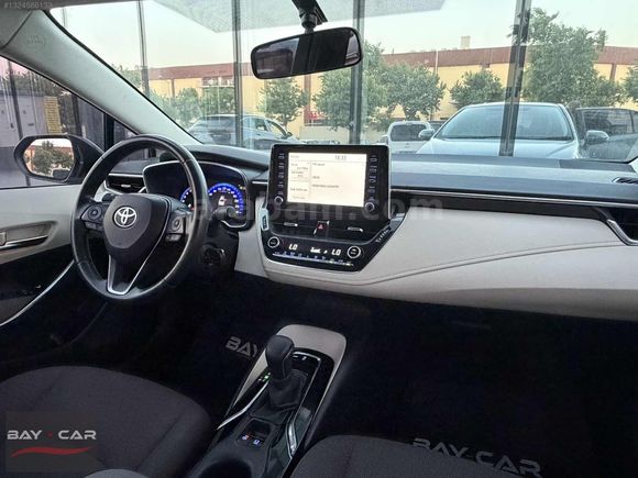 BAY-CAR'dan 2022 MODEL TOYOTA COROLLA+80 BİN KM