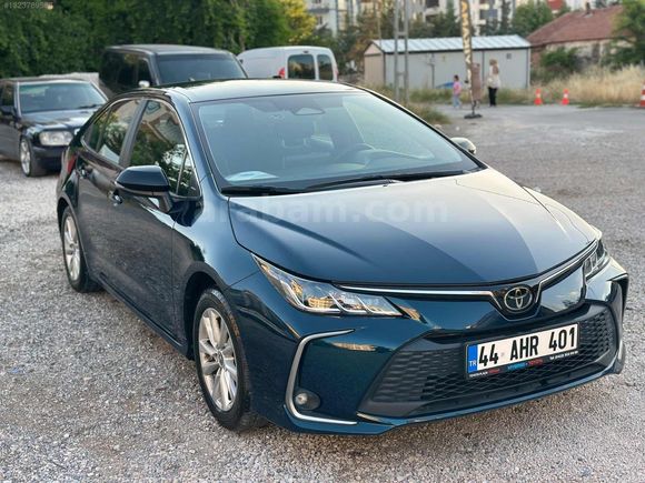 2025 COROLLA 1.5 DREAM CVT | 14.500 KM